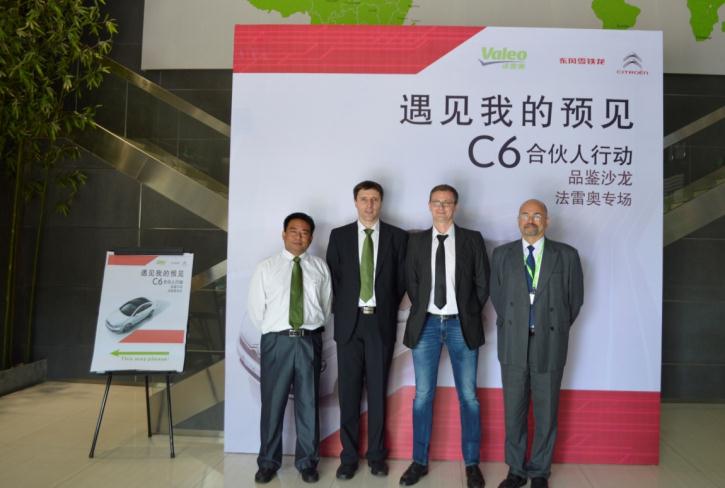 特的极致天窗工艺新葡京遇见伟巴斯(图11)