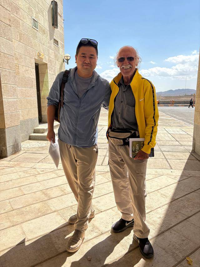 的伊朗向导老侯赛因新葡京娱乐城我和我(图11) 的伊朗向导老侯赛因新葡京娱乐城我和我(图11)