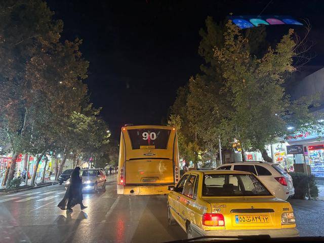 的伊朗向导老侯赛因新葡京娱乐城我和我(图7) 的伊朗向导老侯赛因新葡京娱乐城我和我(图7)